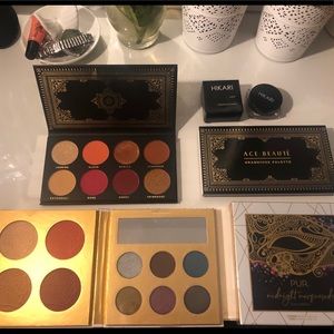 Eyeshadow Palettes +free cream pigment